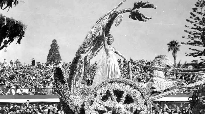 singer Dinah Shore on the 1956 Rose Parade float