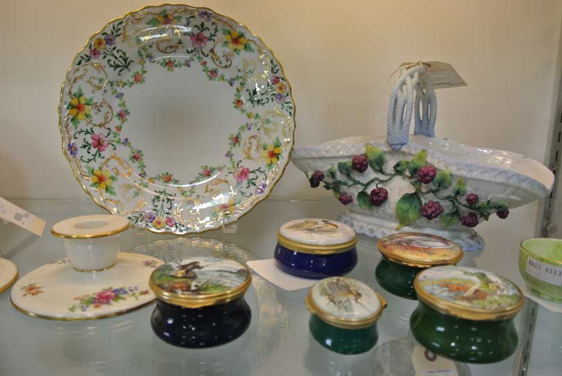 porcelain boxes and plates