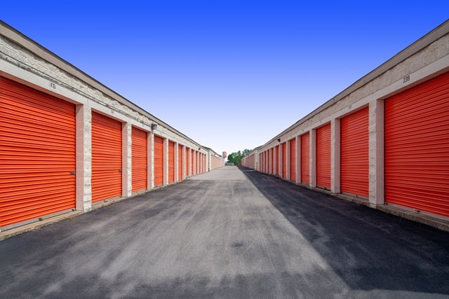 21×10 Public Storage: Garage in St Charles, MO 3777 Veterans Memorial Pkwy St Charles, Missouri 2