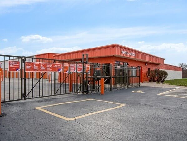 Public Storage  1556 West Ogden Ave in Naperville, IL