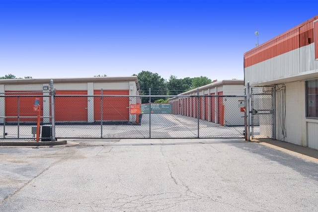 Public Storage  11580 Page Service Drive in Maryland Heights, MO