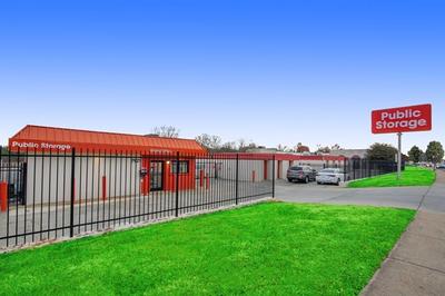 Public Storage