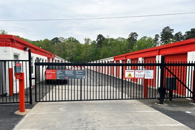Public Storage  4805 Jefferson Davis Highway in Richmond, VA