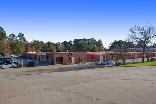 20×10 Public Storage: Self Storage Unit in Wake Forest, NC 10104 Capital Blvd Wake Forest, North Carolina