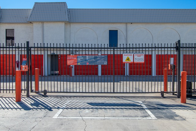 Public Storage  7990 E Tanque Verde Rd in Tucson, AZ