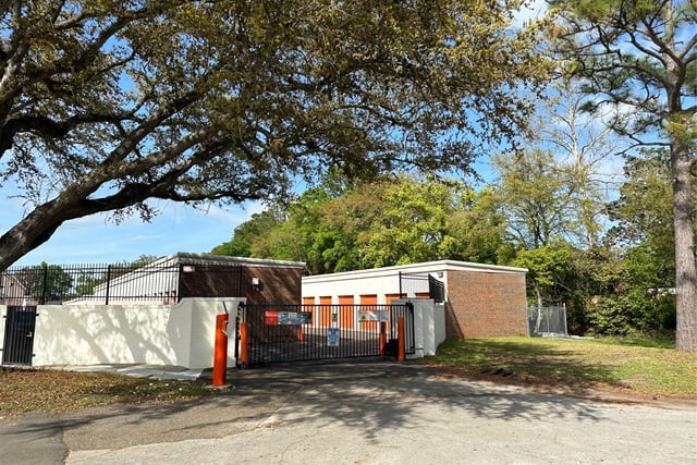 Public Storage  6665 Wiley Road in Jacksonville, FL