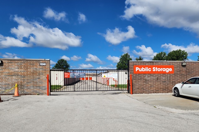 Public Storage  11230 Mastin Street in Overland Park, KS