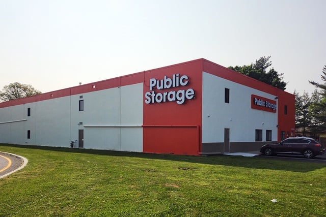 20×10 Public Storage: Garage in Edison, NJ 289 Old Post Road Edison, New Jersey