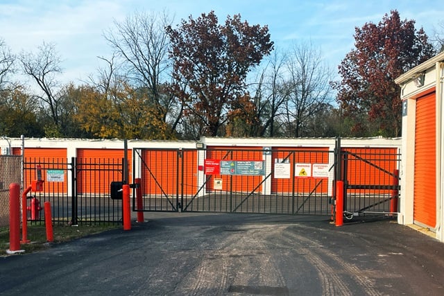 Public Storage  28W650 Roosevelt Road in Winfield, IL