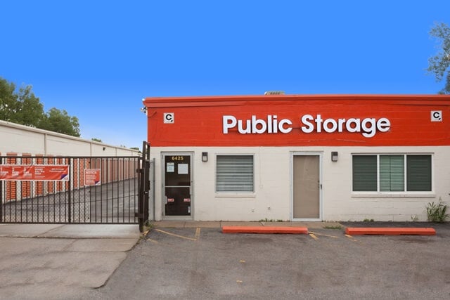 20×10 Public Storage: Self Storage Unit in Omaha, NE 6425 S 86th Street Omaha, Nebraska