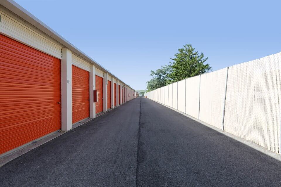 30×10 Self Storage Unit in Geneva, IL 1040 E State Street Geneva, Illinois 2