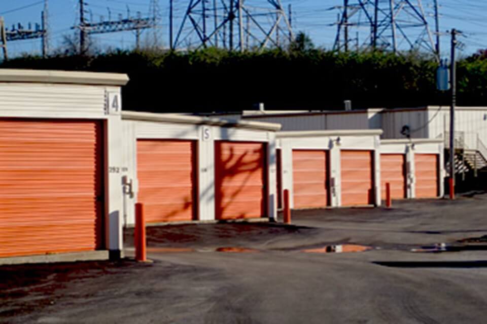 20×10 Public Storage: Parking Lot in St Louis, MO 1550 North Lindbergh Blvd St Louis, Missouri 2