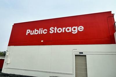 Public Storage