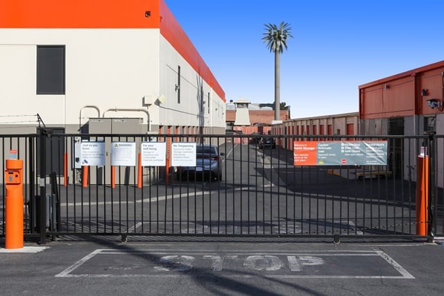 Property 11 image number 3