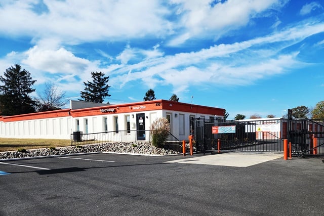 Self Storage Units Near 4001 Route 130 South at Public Storage Delran
