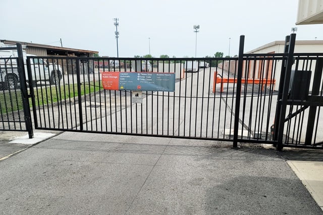 Public Storage  2655 Billingsley Rd in Dublin, OH