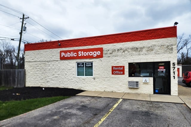 Westerville, OH, SelfStorage Near 5711 Westerville Rd 18447264531