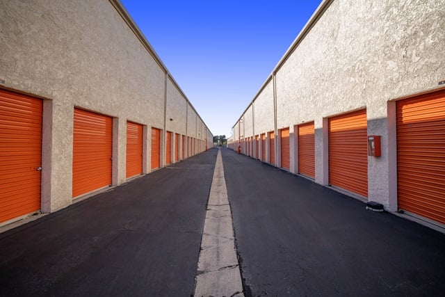 20×9 Self Storage Unit in Costa Mesa, CA 2099 Placentia Ave Costa Mesa, California 2