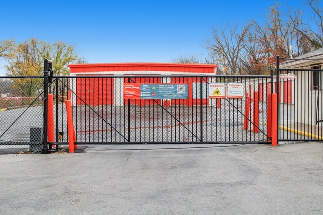 Public Storage  9104 East 47th Street in Kansas City, MO