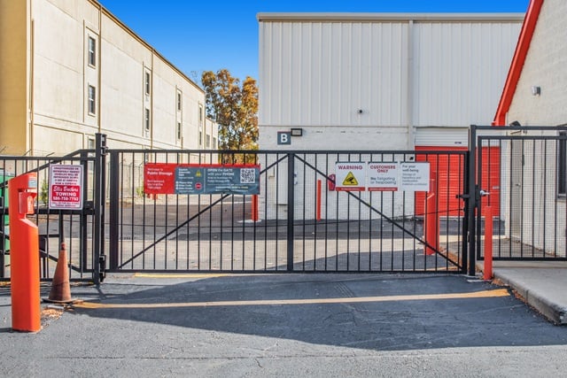 Public Storage  3650 Enterprise Drive in Allen Park, MI