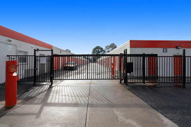 Public Storage  1205 W Pembroke Ave in Hampton, VA