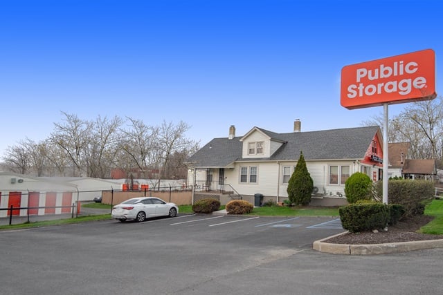 25×10 Public Storage: Garage in New Windsor, NY 1059 Route 94 New Windsor, New York