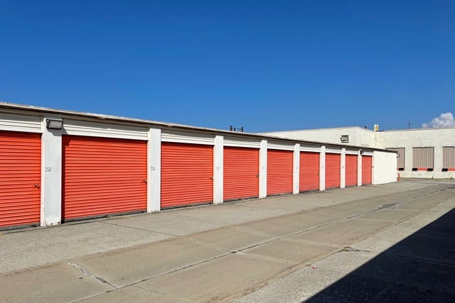 20×10 Public Storage: Garage in Cleveland, OH 2250 W 117th Street Cleveland, Ohio 2