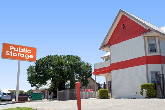 20×10 Public Storage: Garage in San Antonio, TX 13403 Wetmore Road San Antonio, Texas