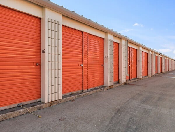 30×10 Self Storage Unit in Broadview, IL 2040 S 25th Ave Broadview, Illinois 2