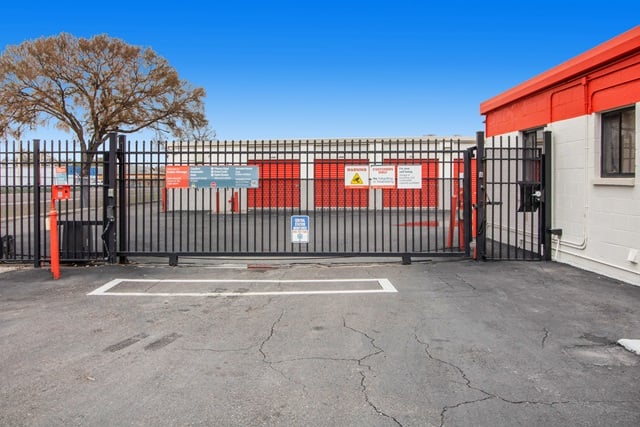 Public Storage  1400 34th Street South in St Petersburg, FL