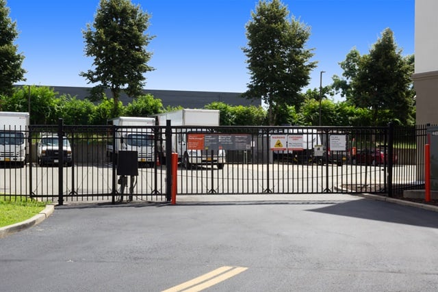 Public Storage  18 W Jericho Turnpike in Syosset, NY