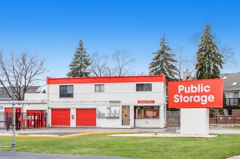 Public Storage at 903 E Algonquin Rd, Arlington Heights, IL