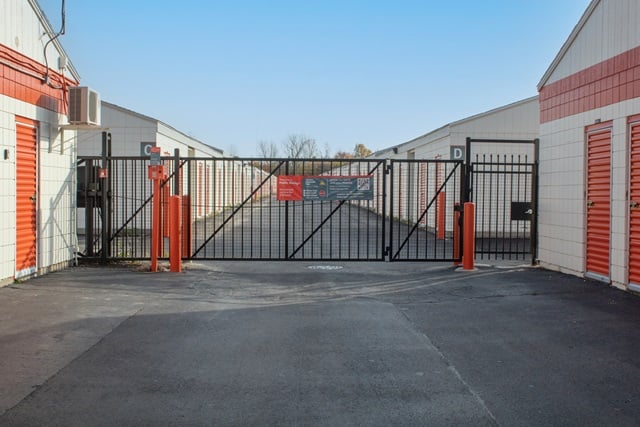 Public Storage  1801 W Coliseum Blvd in Fort Wayne, IN