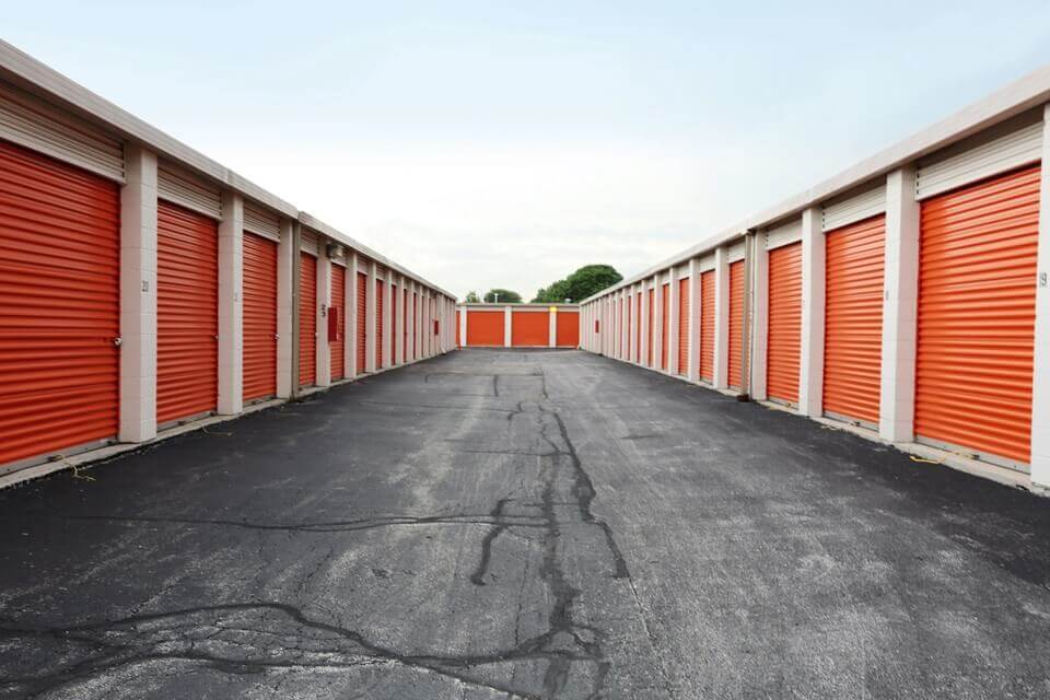 30×10 Self Storage Unit in Chicago, IL 5901 S Harlem Ave Chicago, Illinois 2