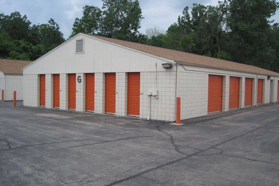 20×10 Public Storage: Garage in Fort Wayne, IN 5020 Bluffton Road Fort Wayne, Indiana 2