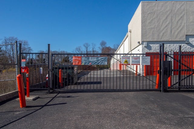 Public Storage  363 Portion Road in Ronkonkoma, NY