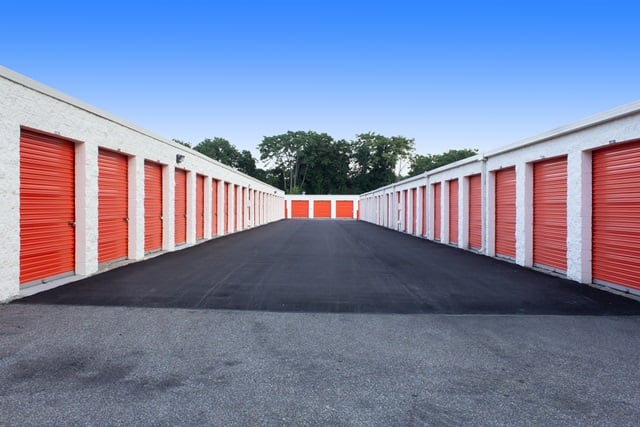 30×10 Public Storage: Garage in Nesconset, NY 72 Southern Blvd Nesconset, New York 2