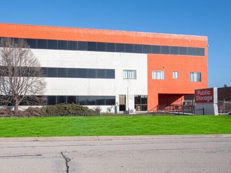 Public Storage at 20 E University Dr, Arlington Heights, IL