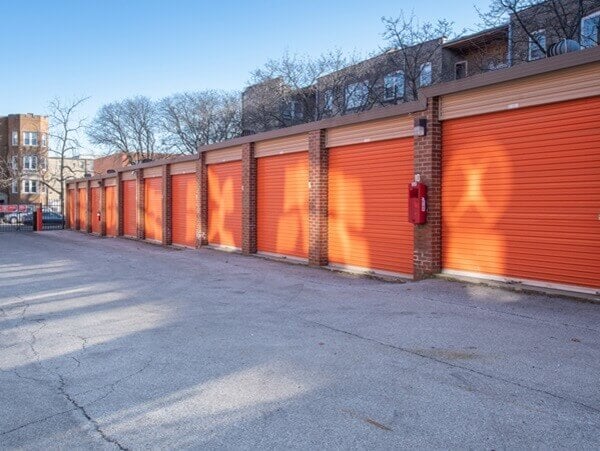 30×10 Garage in Chicago, IL 2101 W Howard Street Chicago, Illinois 2