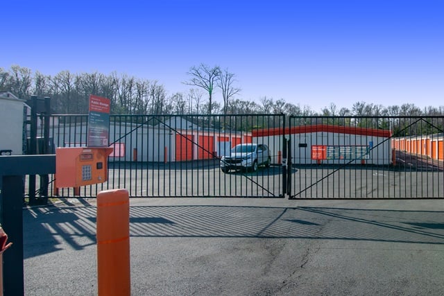 20×10 Public Storage: Garage in Monmouth Junction, NJ 3825 US Highway 1 Monmouth Junction, New Jersey 3