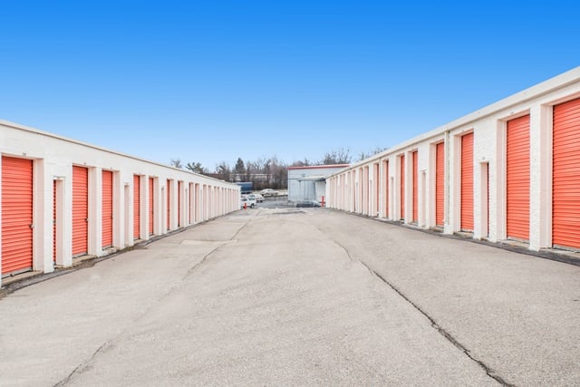 Property 1242 image number 1