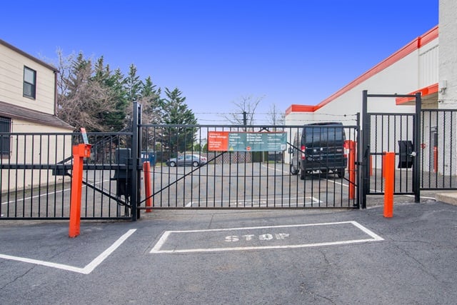 Property 1253 image number 3