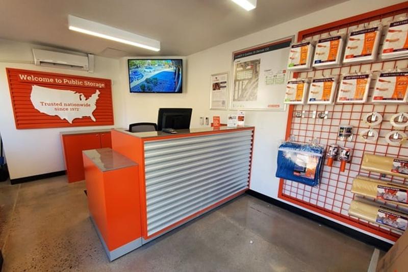 Denver, CO, Self-Storage Units Near 4405 S Quebec St | Public Storage®