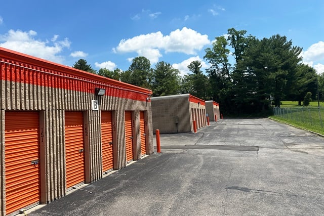 30×10 Public Storage: Garage in Roanoke, VA 2918 Peters Creek Road Roanoke, Virginia 2