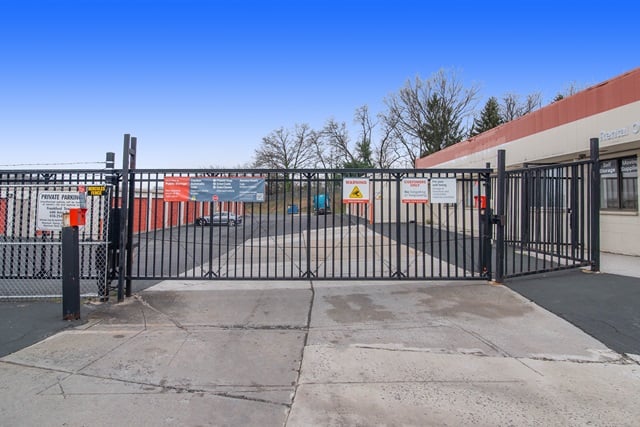 Property 1271 image number 3