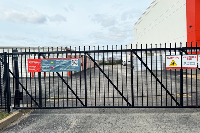 Public Storage  5801 Wilson Ave in St Louis, MO