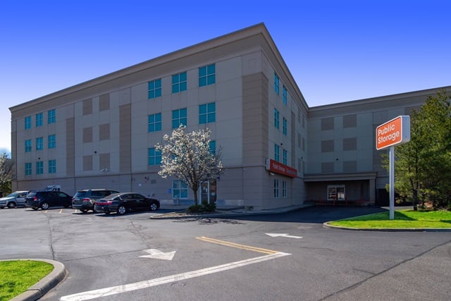 Self Storage Units Near 36 Merrick Road at Public Storage Rockville Centre