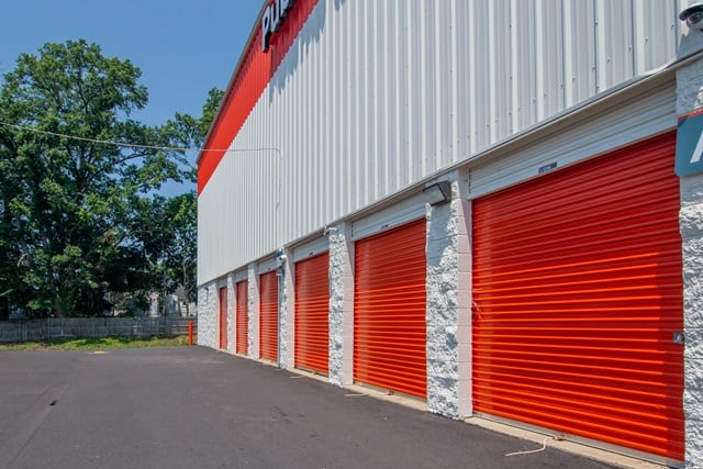 30×10 Public Storage: Garage in Trenton, NJ 1411 Parkside Ave Trenton, New Jersey 2