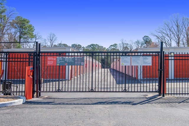 Public Storage  13410 Warwick Blvd in Newport News, VA