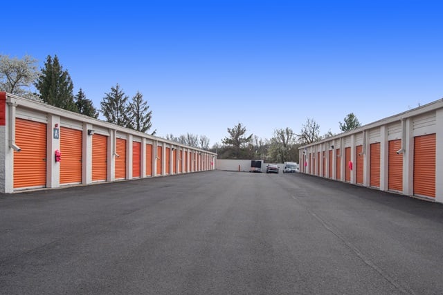 20×10 Public Storage: Parking Lot in Spring Valley, NY 203 New Clarkstown Road Spring Valley, New York 2